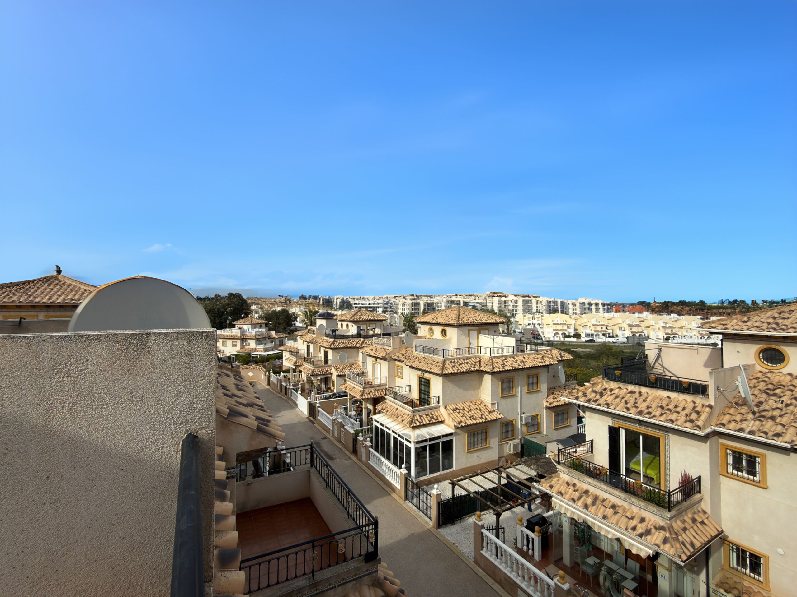 Wonen onder de Spaanse zon, stijl, comfort en toplocatie. — foto 24