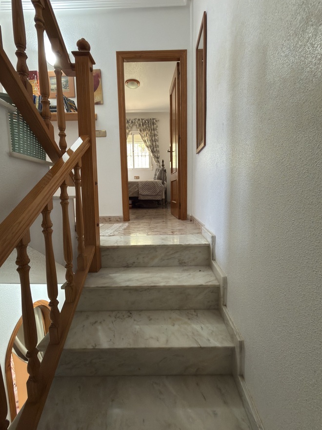 Wonen onder de Spaanse zon, stijl, comfort en toplocatie. — foto 29